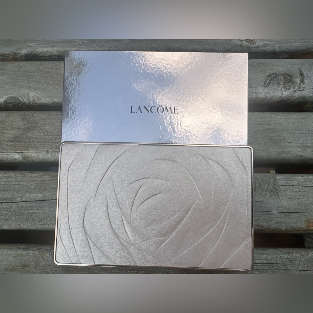 Lancome Eyeshadow Palette with Neutral and Pink Shades - Picture 5 of 6